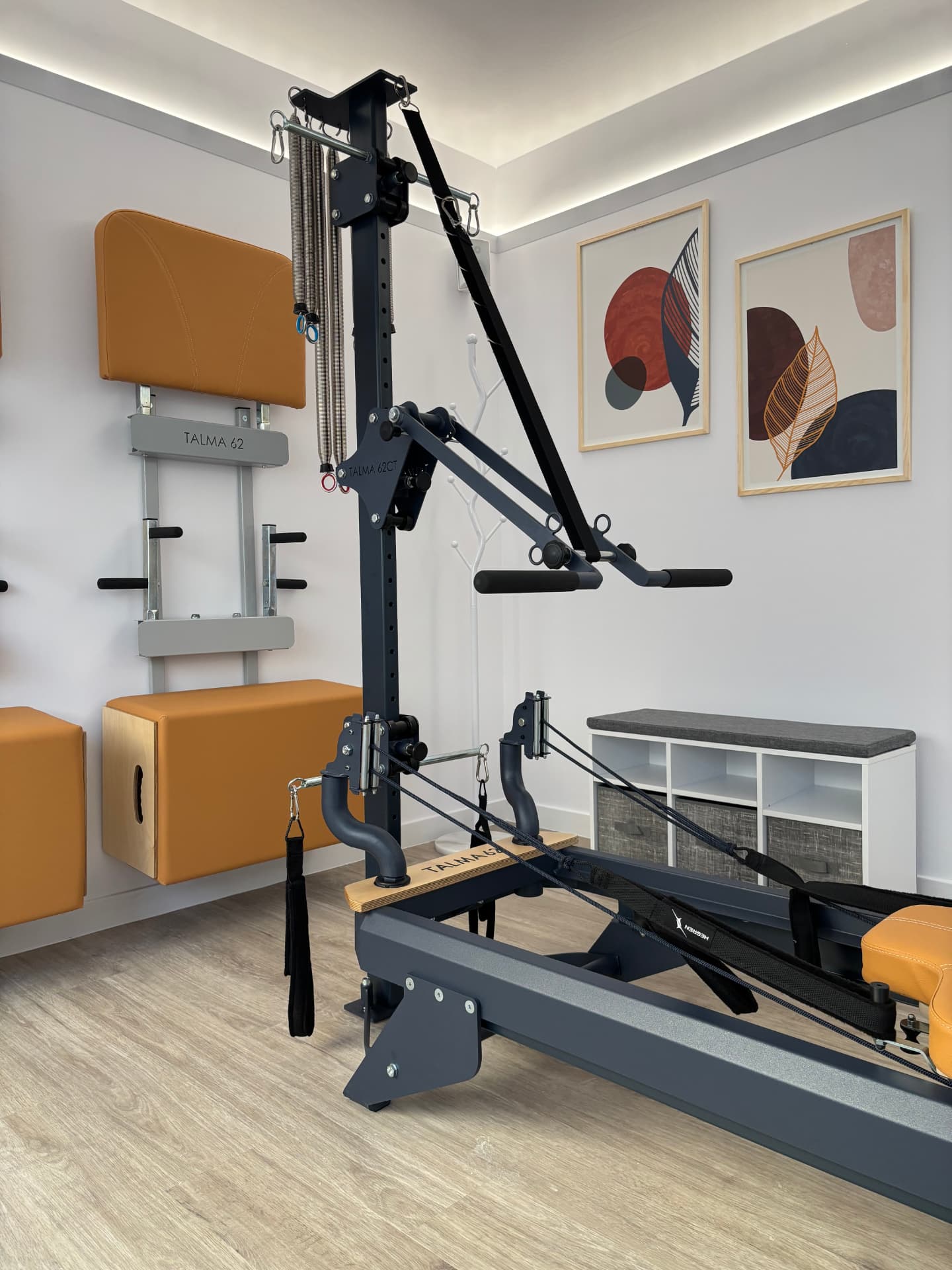 Wall unit και reformer Talma 62 στο Clinical Pilates Hall