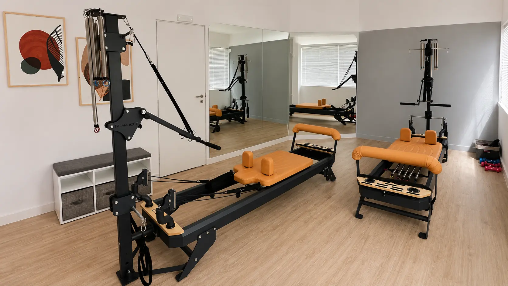 Reformers Talma 62CT και καθρέπτης στο Clinical Pilates Hall